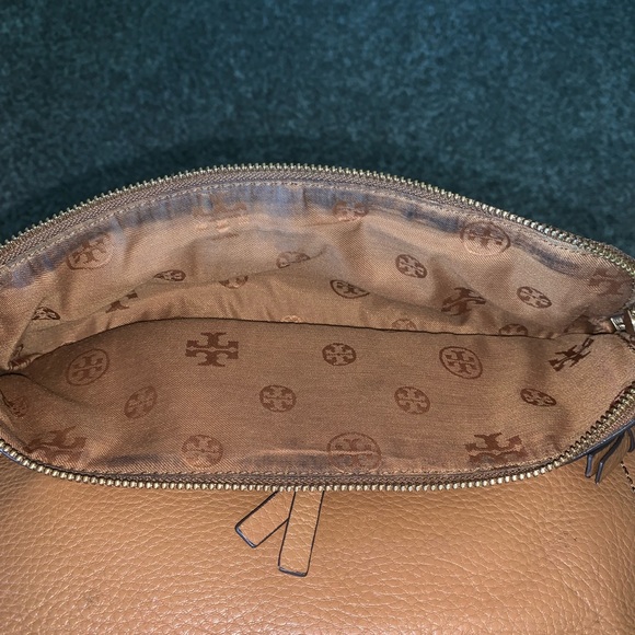 COPY - Tory Burch leather folding crossbody - Picture 7 of 14